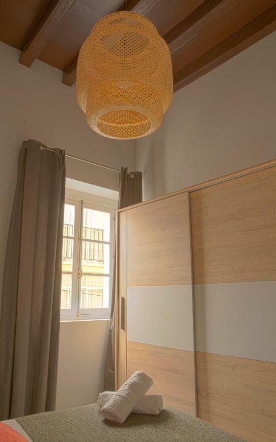 Cdz - Poniente, Intimo Apartamento En El Corazon De Cádiz Exteriör bild